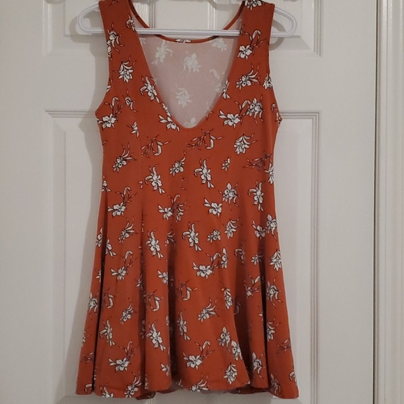 Forever 21 dress - Picture 4 of 5